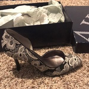 New Anne klein lace heels